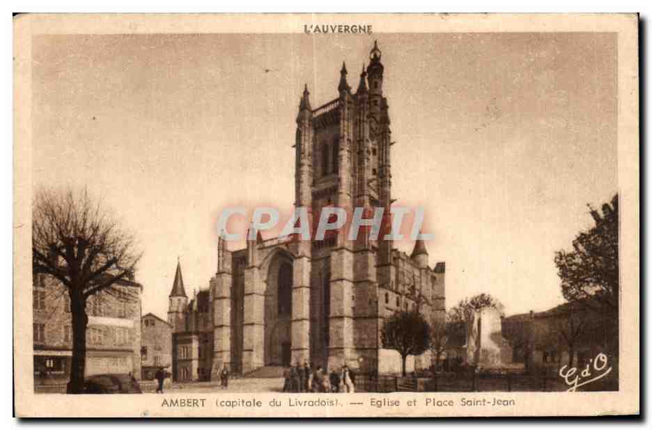 CPA Ambert (capitale du Livradois) Eglise et Place Saint Jean