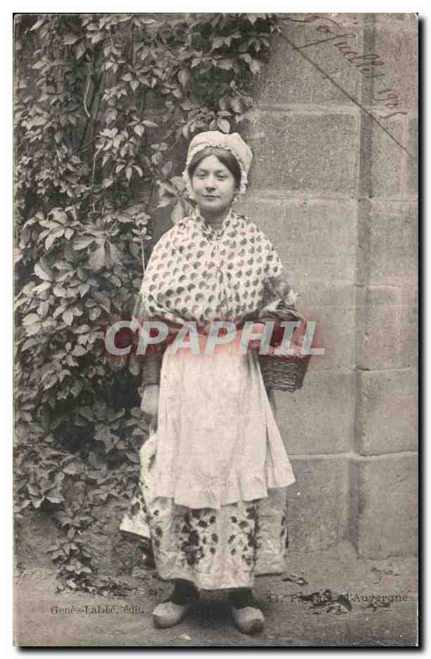 Femme en costume traditionnel — Genes-Labbe, VdJL — Éditeur : Pascal L'Augarone