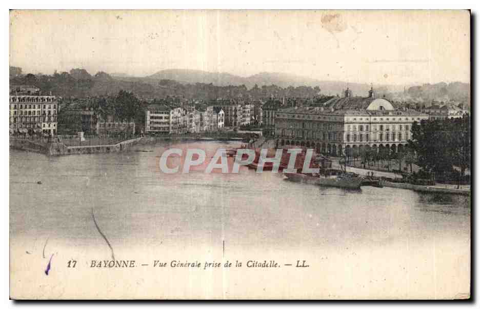 CPA Bayonne Vue generale prise de la Citadelle