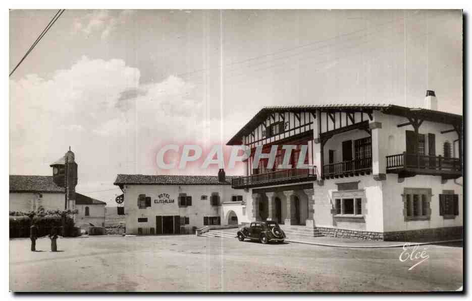 CPA Bidart (B P ) La Mairie et I Eglise