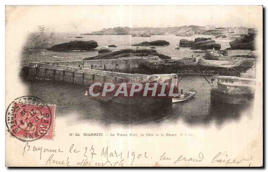 CPA Biarritz Le Vieux Port la Cote et le Phare 