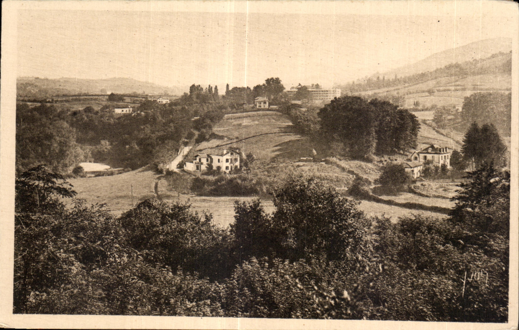 CPA Le Pays Basque Cambo les Bains (Basses Pyrenees) Vallee de la Nive