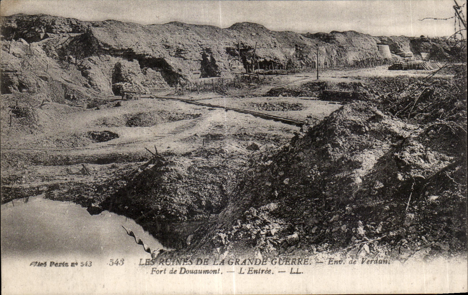 Fort de Douaumont — L'Entrée — Ruines de la Grande Guerre — Env. de Verdun