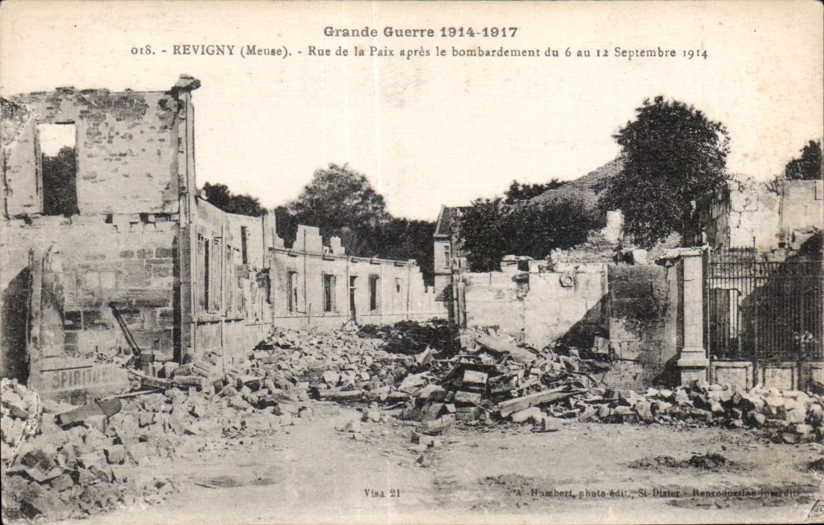 CPA Grande Guerre Revigny (Meuse) Rue de la Paix apres le bombardement 1914 Militaria 
