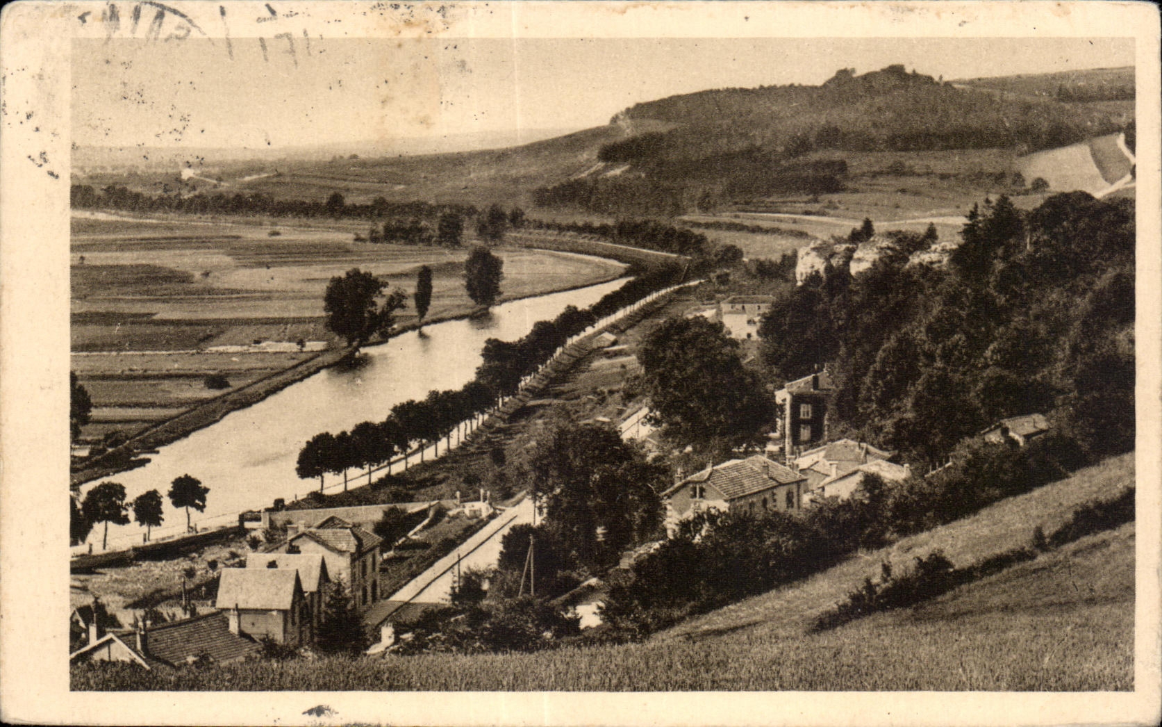 Saint-Mihiel — La vallée prise de la Pointe Nord des Capucios — Librairie A. Leprieur