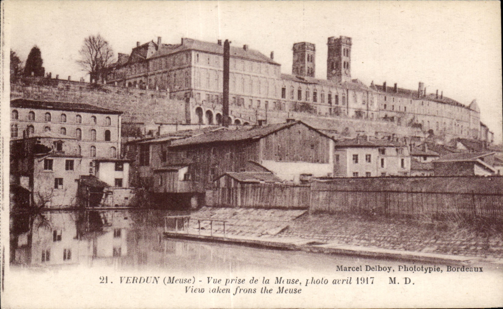 Verdun (Meuse) — vue prise de la Meuse — Marcel Delboy, Phototypie, Bordeaux