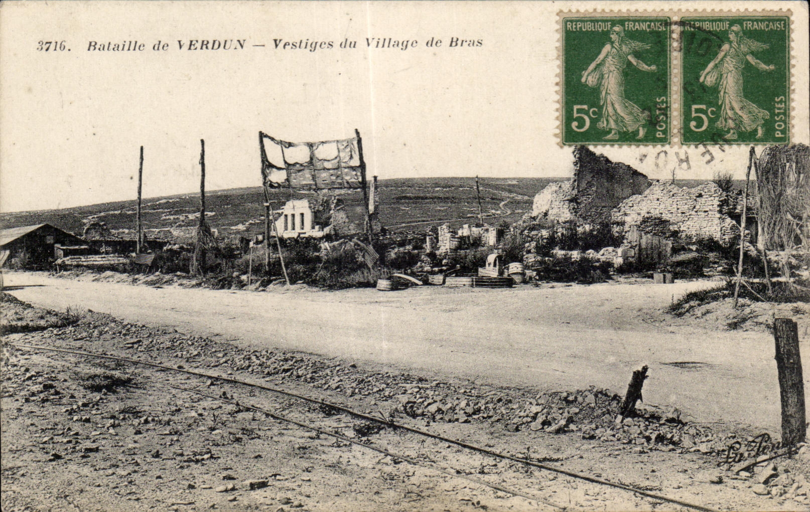 Bataille de VERDUN — Vestiges du Village de Bras — Éditeur : Paris Faubourg
