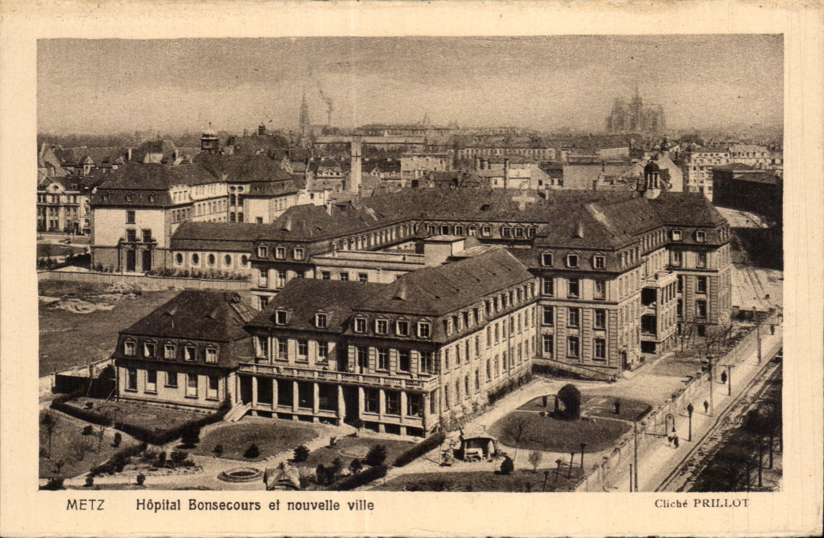 Metz - Hopital Bonsecours et Nouvelle Ville - CPA 