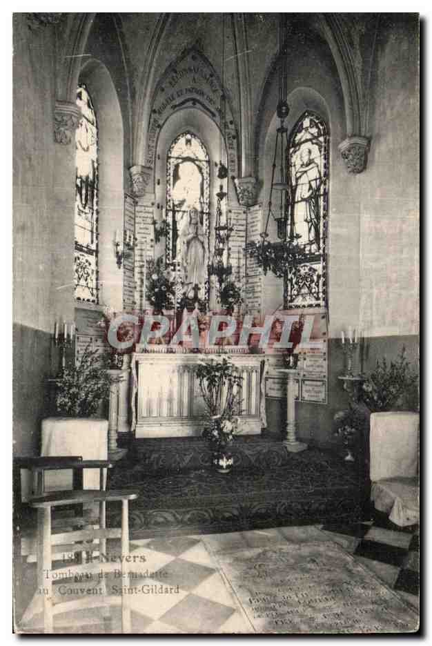 Nevers - Tombeau de Bernadette Couvent Saint Gildard - CPA 