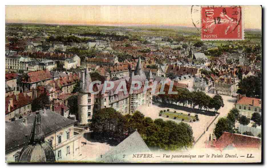 Nevers - Vue Panoramique - CPA 