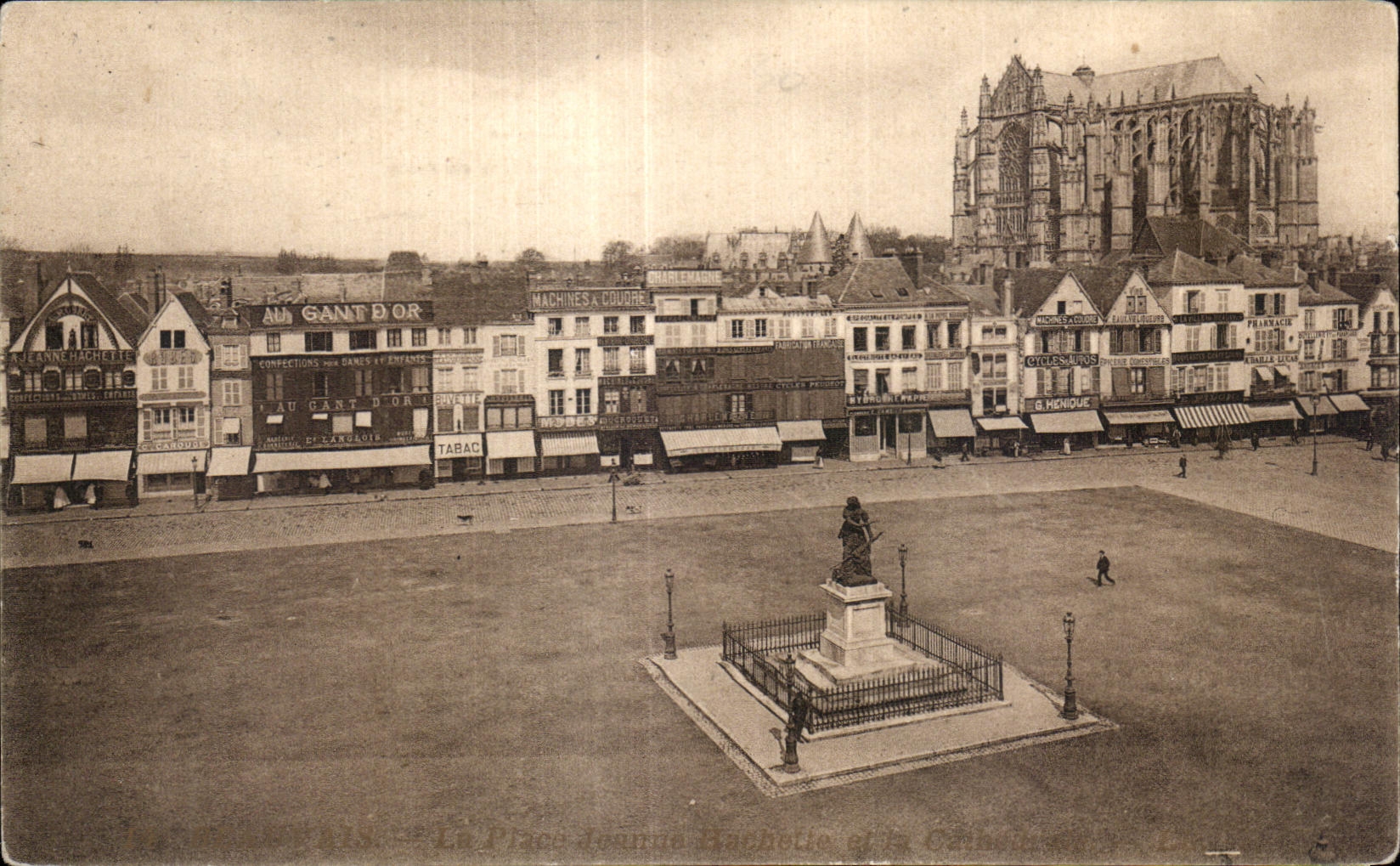 Place Jeanne Hachette und die Kathedrale — Ansicht von Rouen — unbekannter Verlag, Seriennummer nicht sichtbar