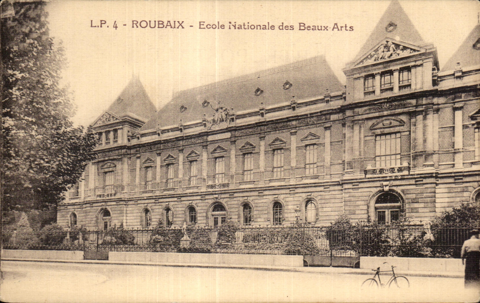 CPA Roubaix Ecole Nationale des Beaux Arts