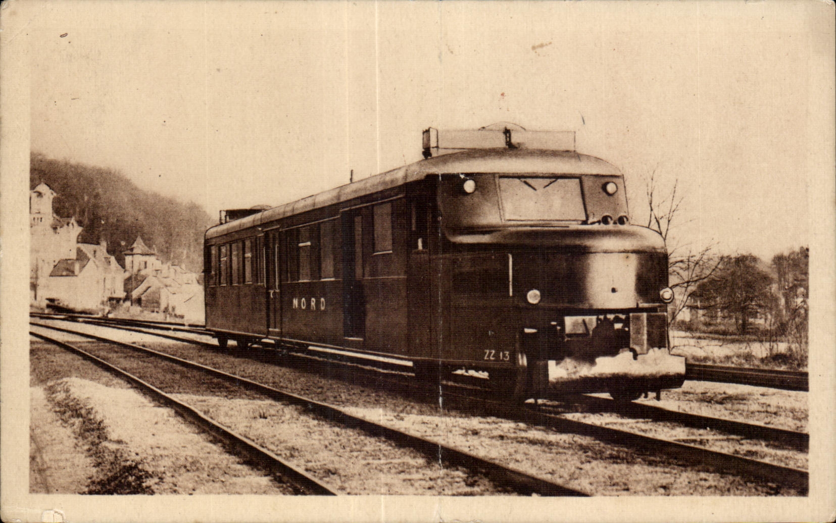 CPA Chemin de fer du Nord Automotrice Decauville Train