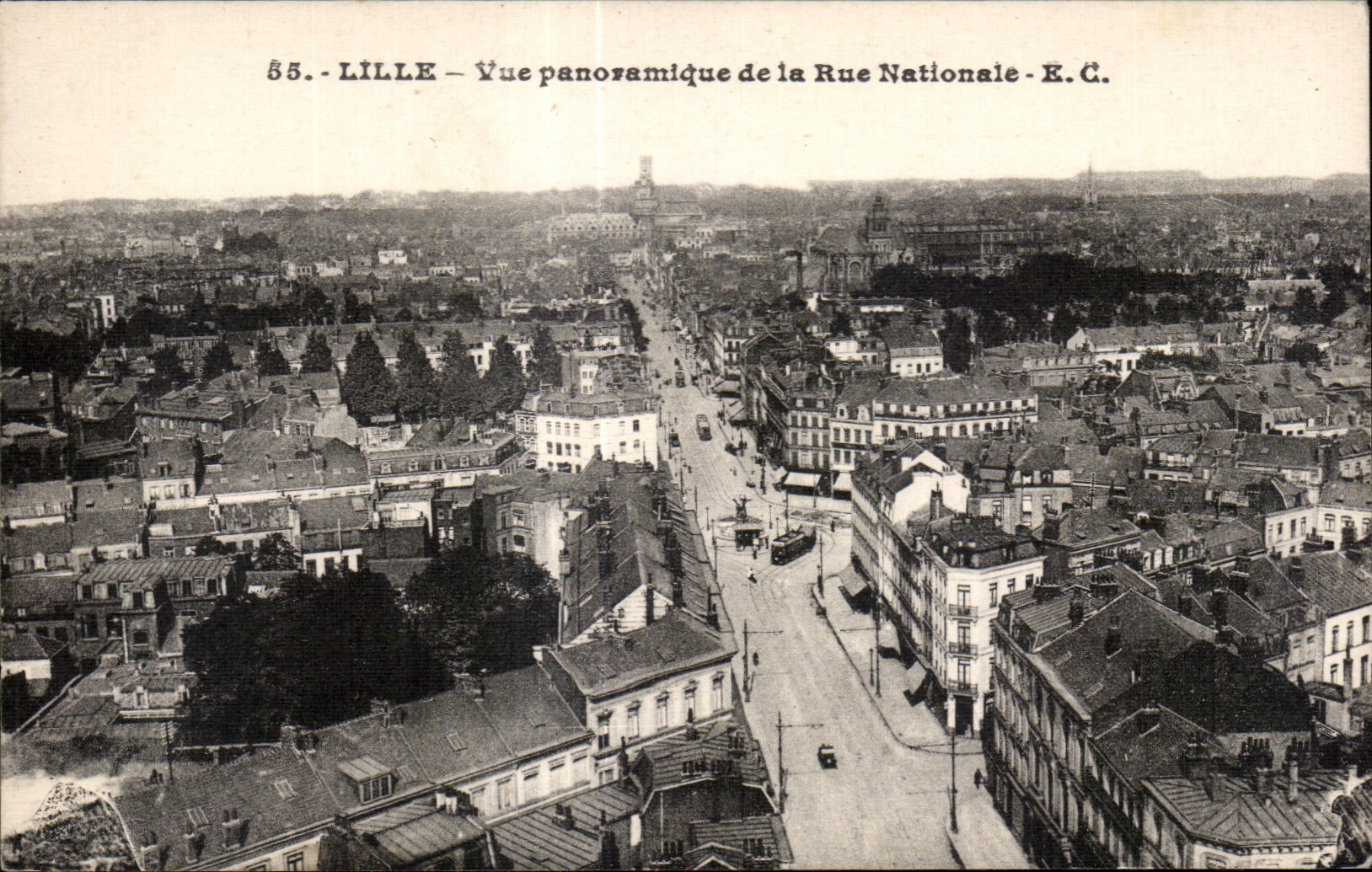 CPA Lille Vue panovamique la Rue Nationale