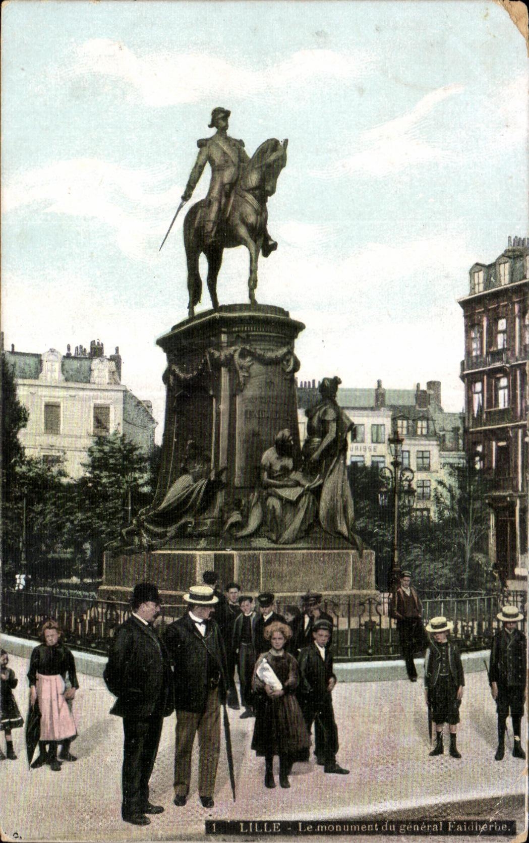 CPA Lille Le monument du general Faidherbe