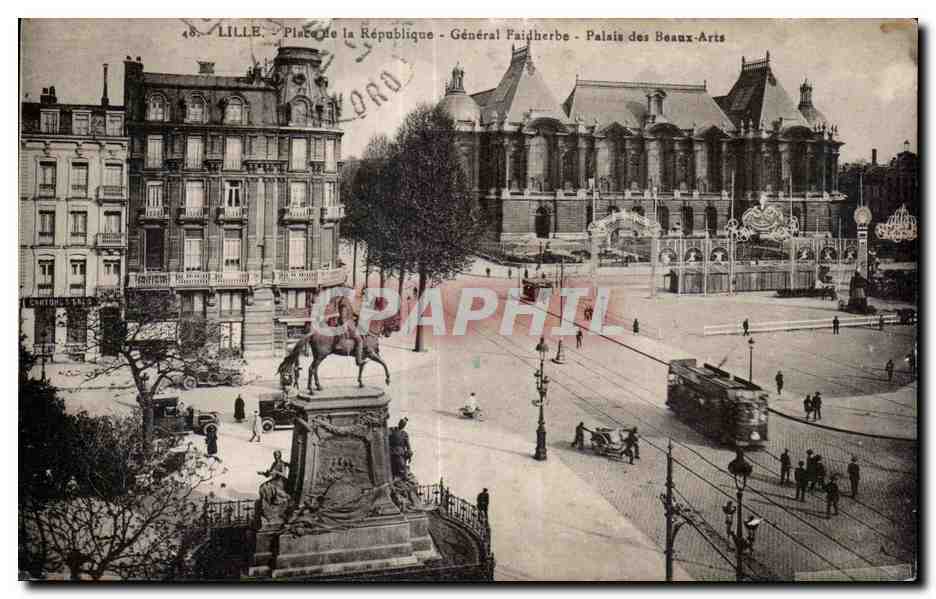 CPA Lille Place le la Republique General Faidherbe Palais du Beaux Arts