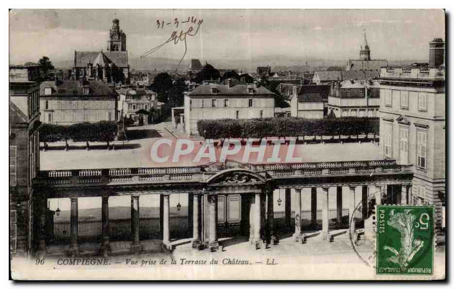 CPA Compiegne Vue prise de la Terrasse du Chateau