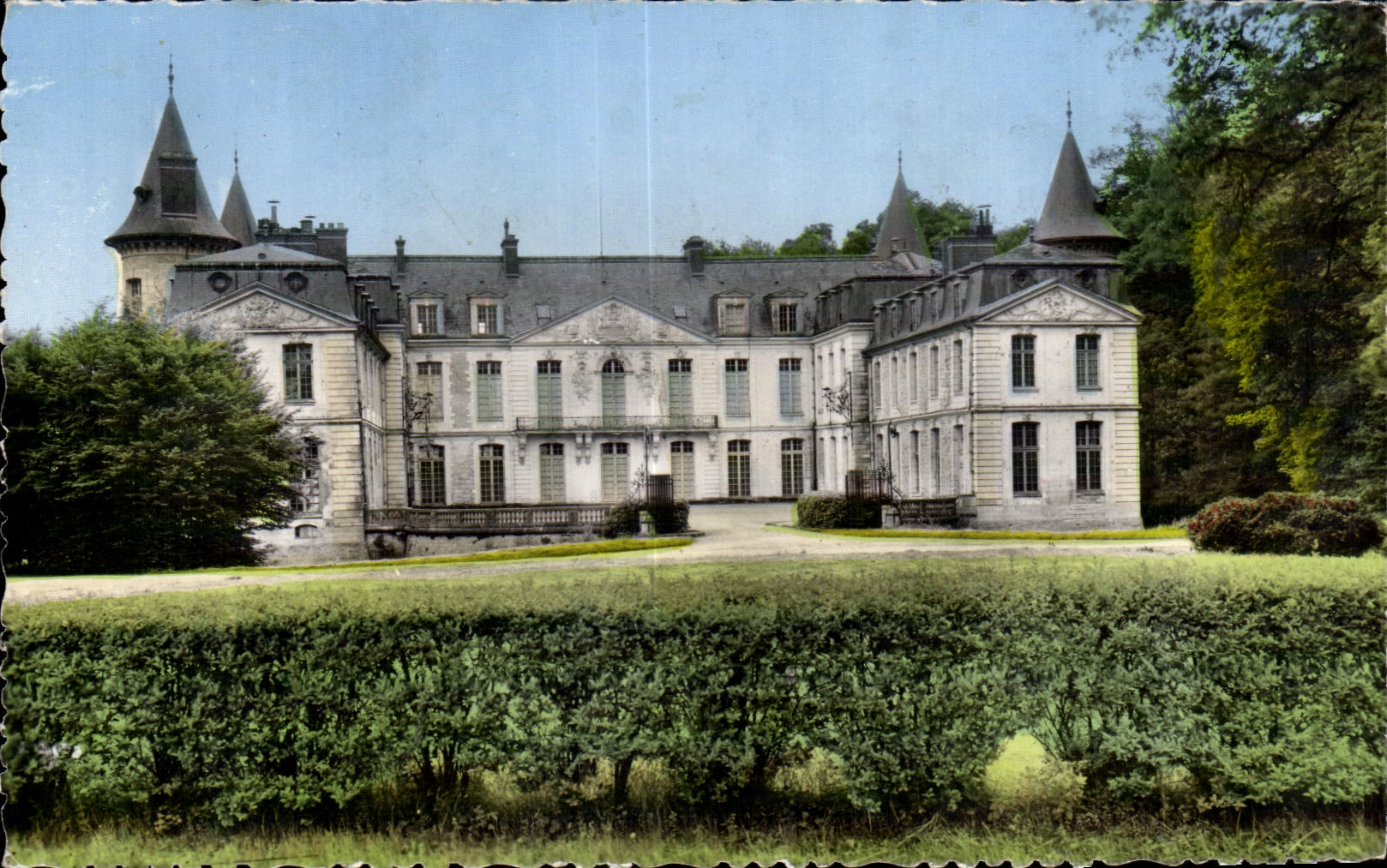 CPA Ermenonville (Oise) Le Chateau