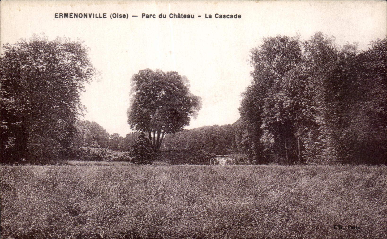 CPA Ermenonville (Oise) Parc du Chateau La Cascade