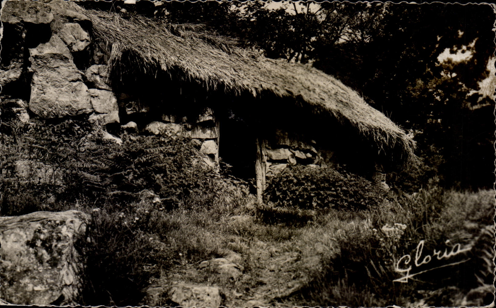 Cabane de J.J. Rousseau — Ermenonville (Oise) — Édition GLORIA, Paris