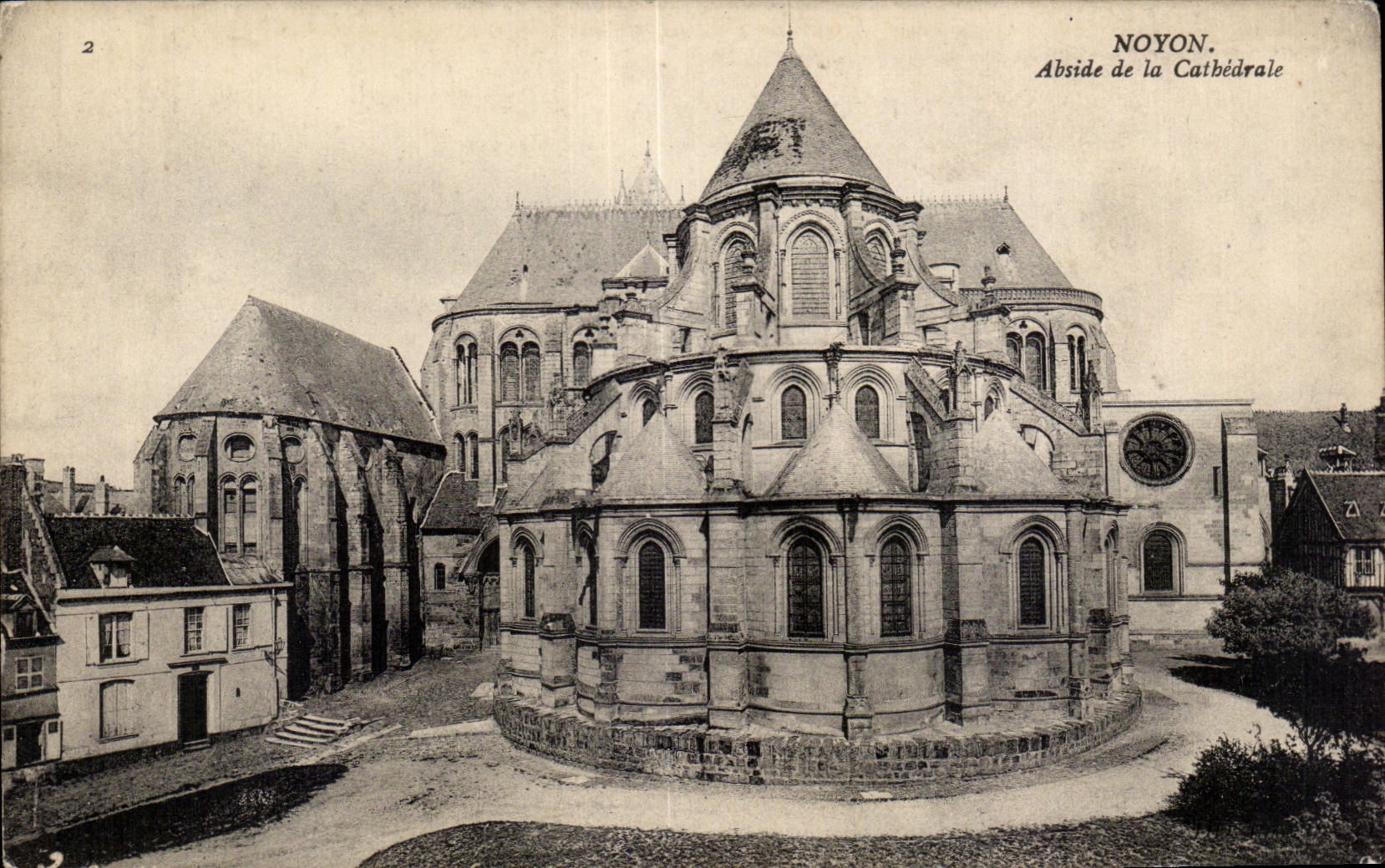 CPA Noyon Abside de la Cathedrale