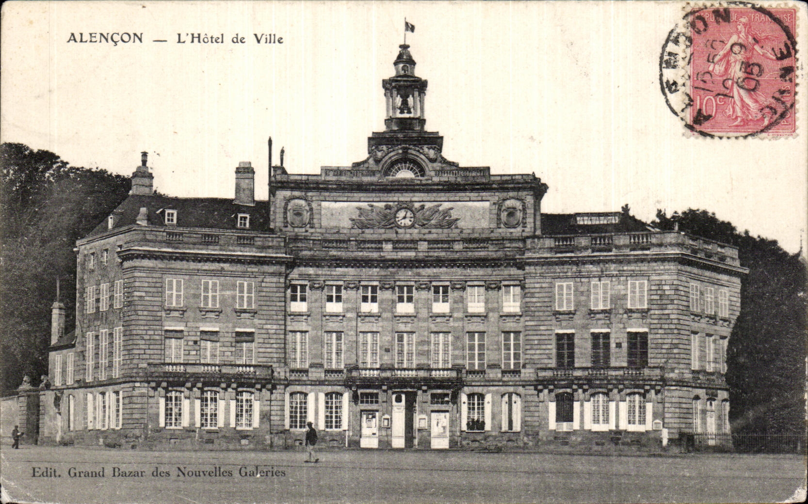 CPA Alencon L Hotel de Ville Edit Grand Bear des Nouvelles Guleries