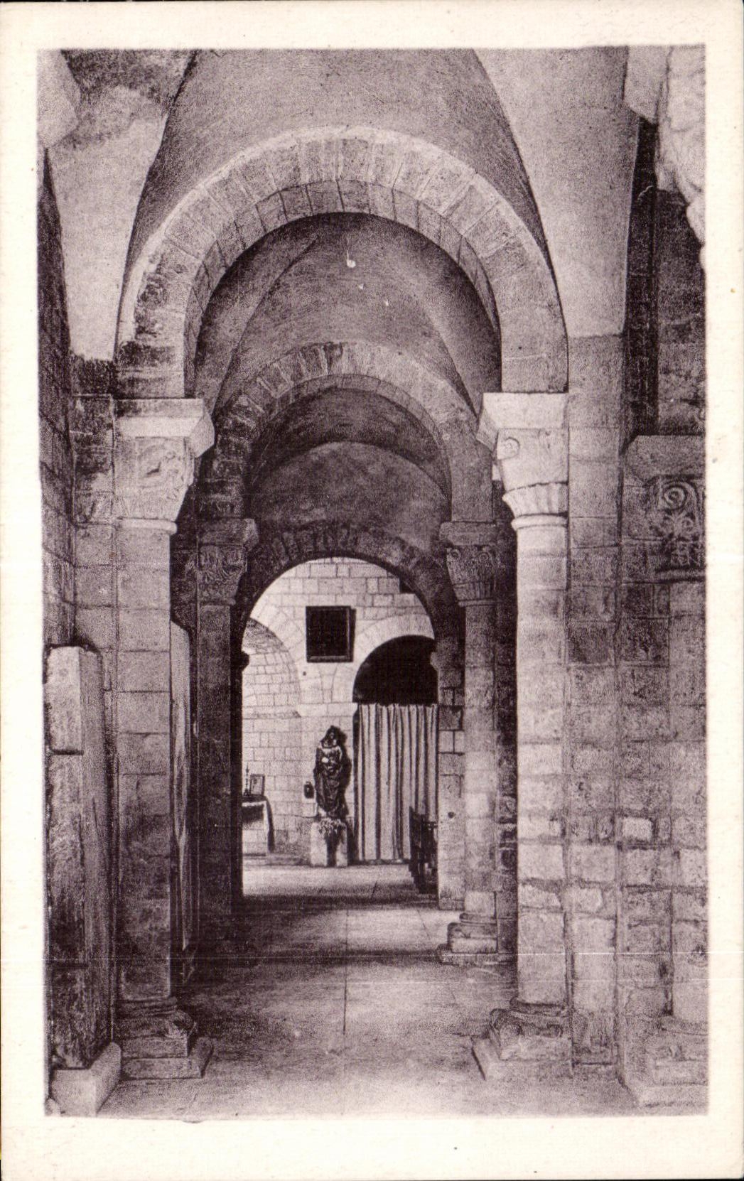 Moriénval (Oise) — Ancienne Église Abbatiale de Bénédictines — Bas-côté Nord de la Nef
