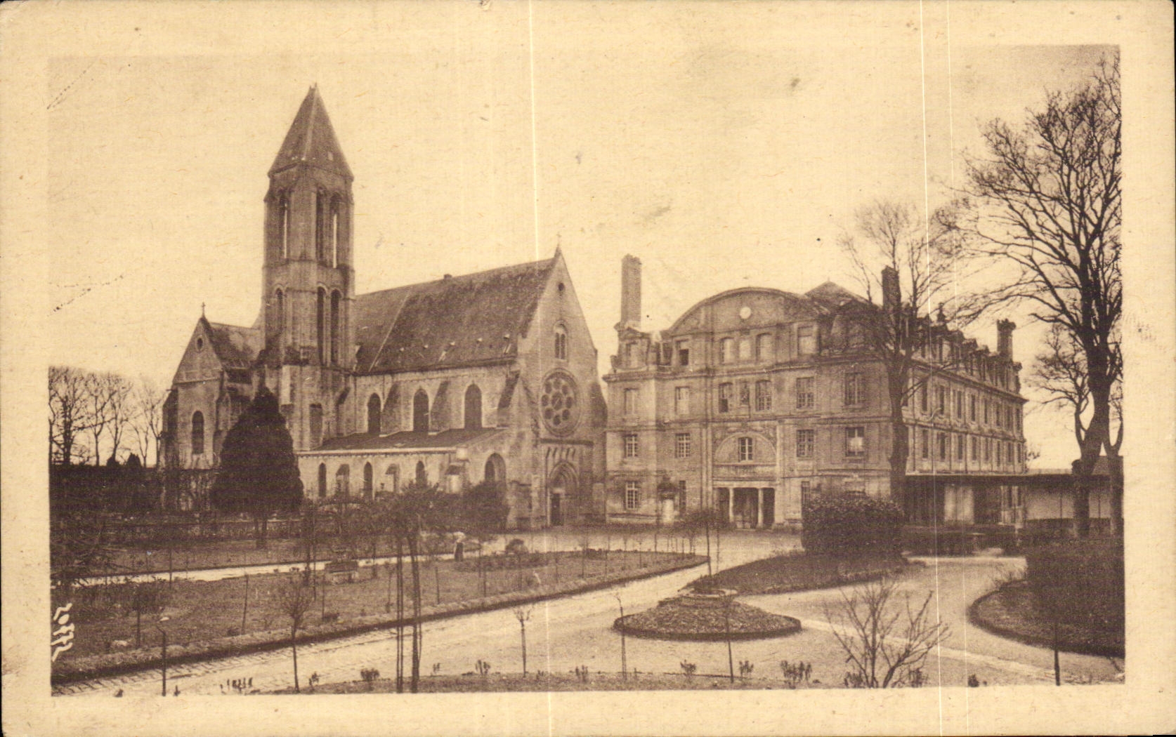 CPA Institution Saint Vincent Senlis (oise) Grande facade
