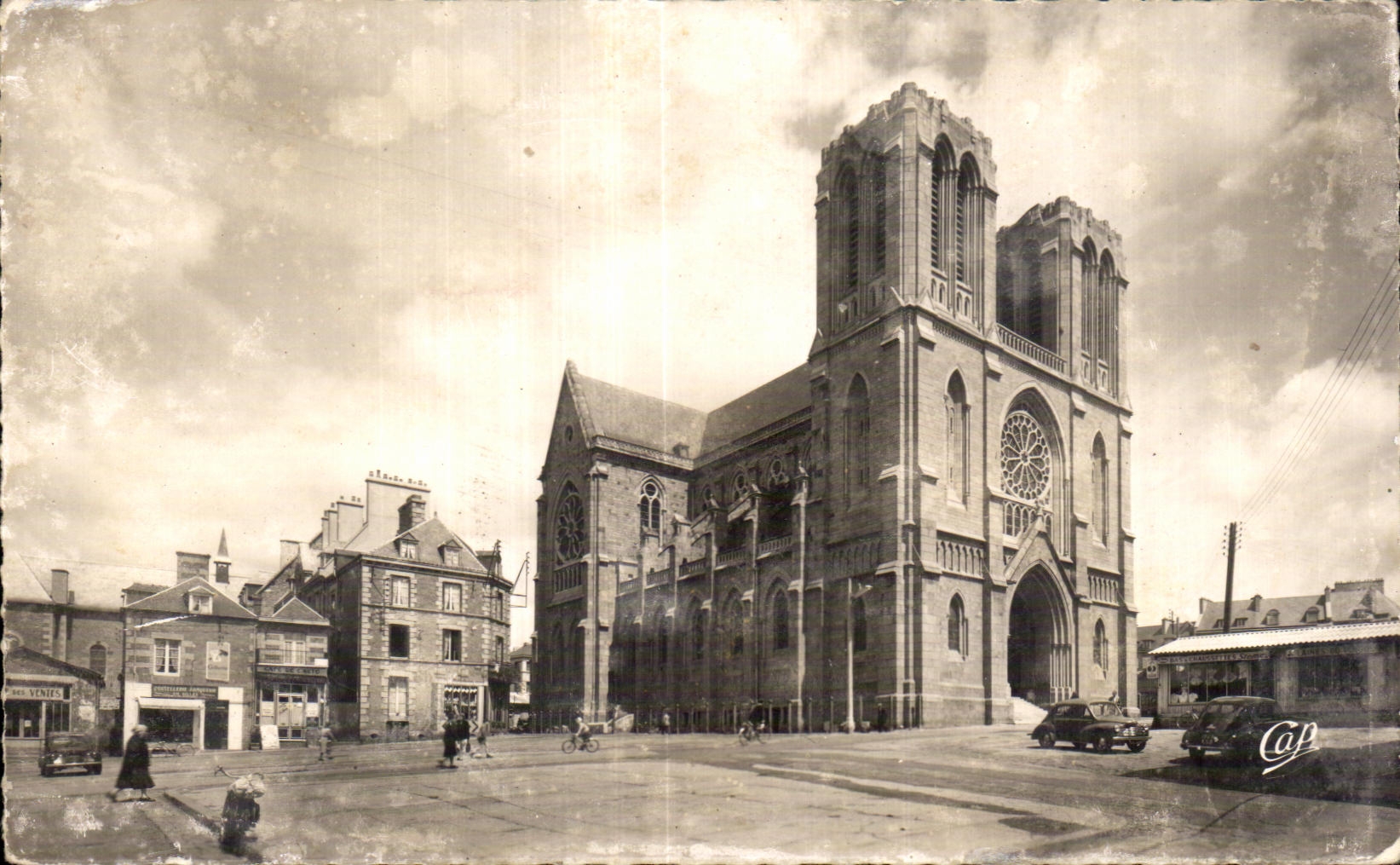 CPA Flers de l orne Place de l eglise