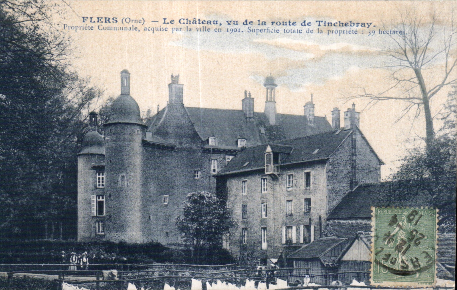 CPA Flers (Orne) Le Chateau Vu de la Fonte de Tinchebray