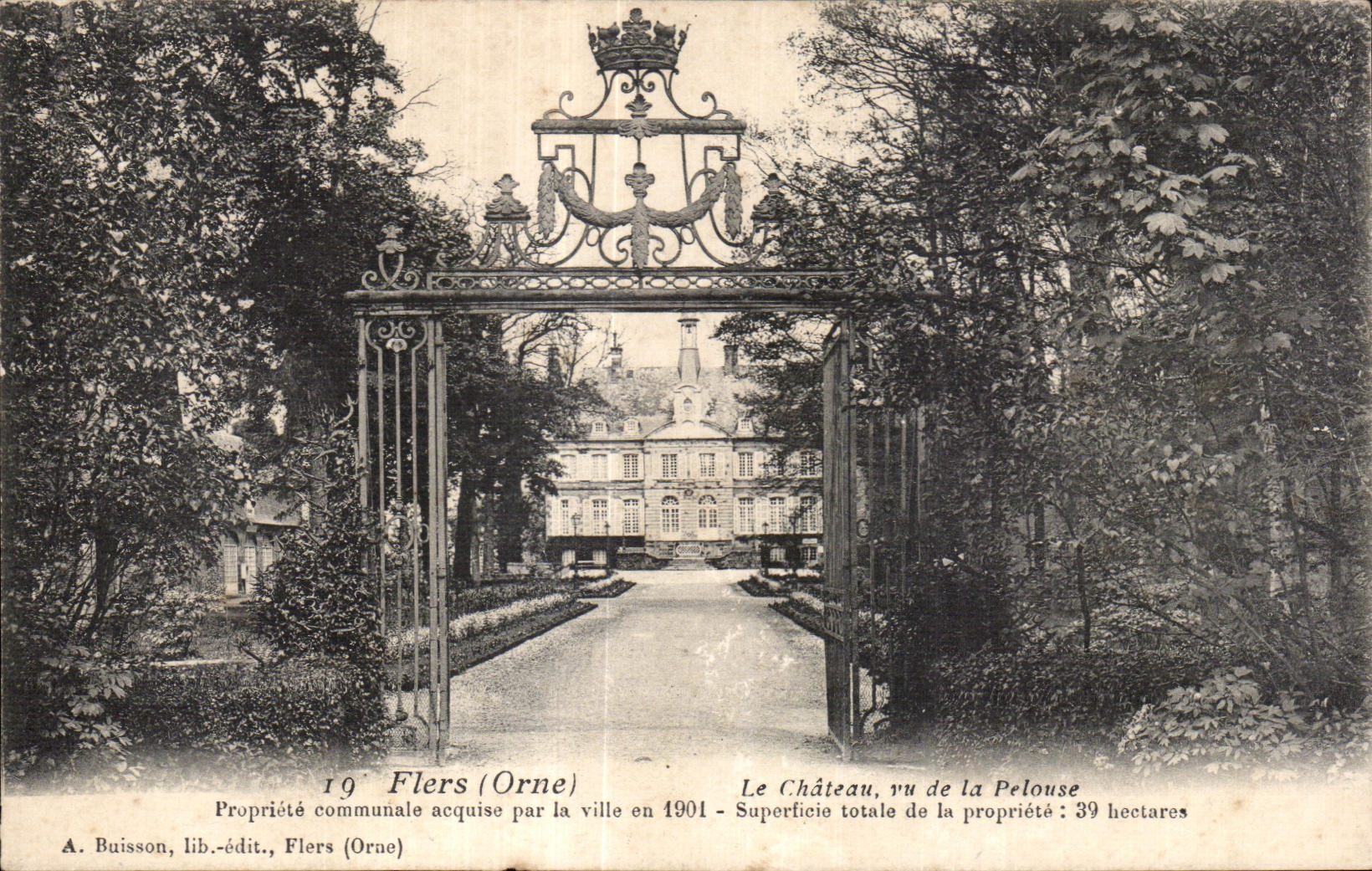 CPA Flers (Orne) Propriete communale acquise par la ville
