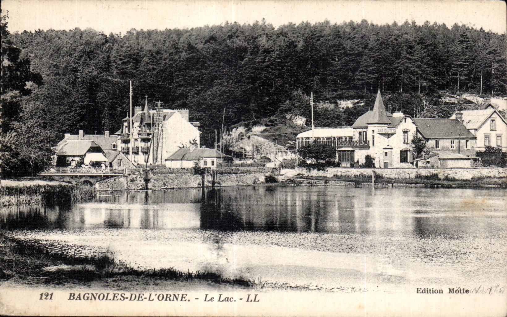 CPA Bagnoles De L Orne La Lac LL