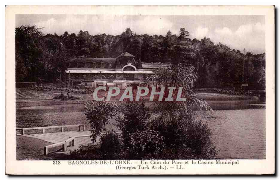 Bagnoles-de-l'Orne — Ein Eckbereich des Parks und das Municipale Casino — Georges Turk Arch. — LL. — n° 318