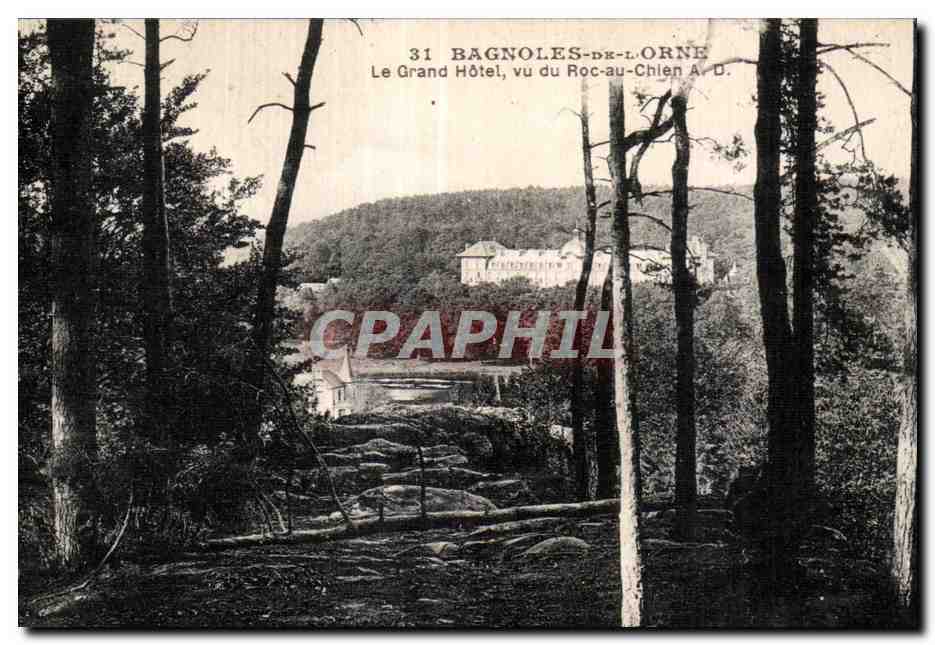 Bagnoles-de-l'Orne — Het Grand Hôtel gezien vanaf Roc-au-Chien — A. D.