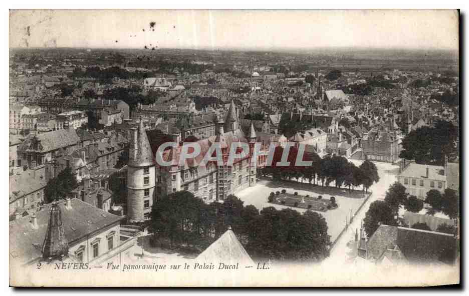 CPA Nevers Vue Panoramique sur le Palais Ducal