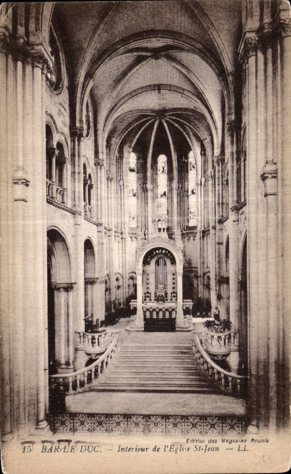 Bar-le-Duc — Intérieur de l'Église Saint-Jean — Édition des Magasins Réunis — n°15