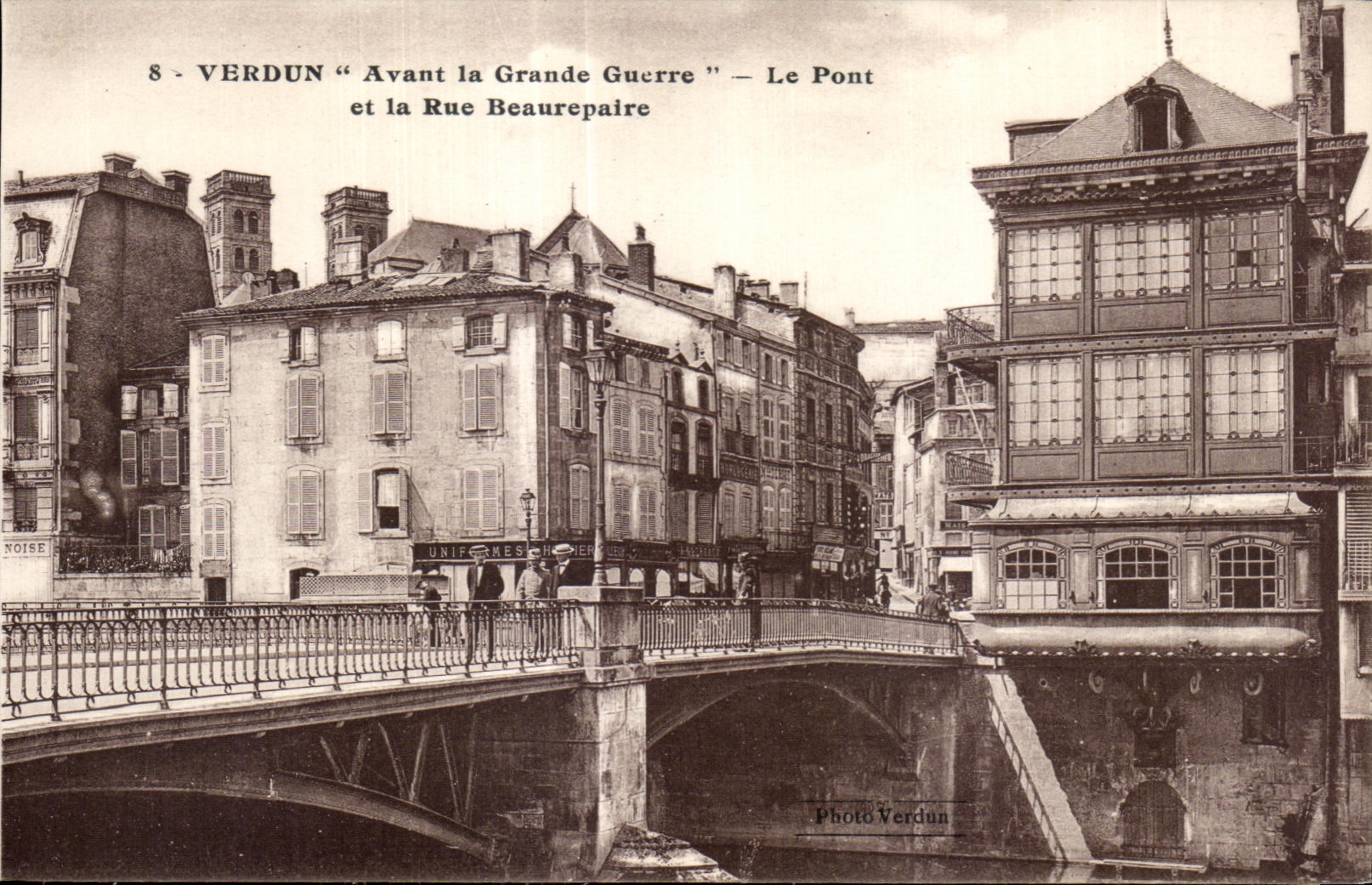 CPA Verdun Avant la Grande Guerre Le Pont et la Rue Beaurepaire