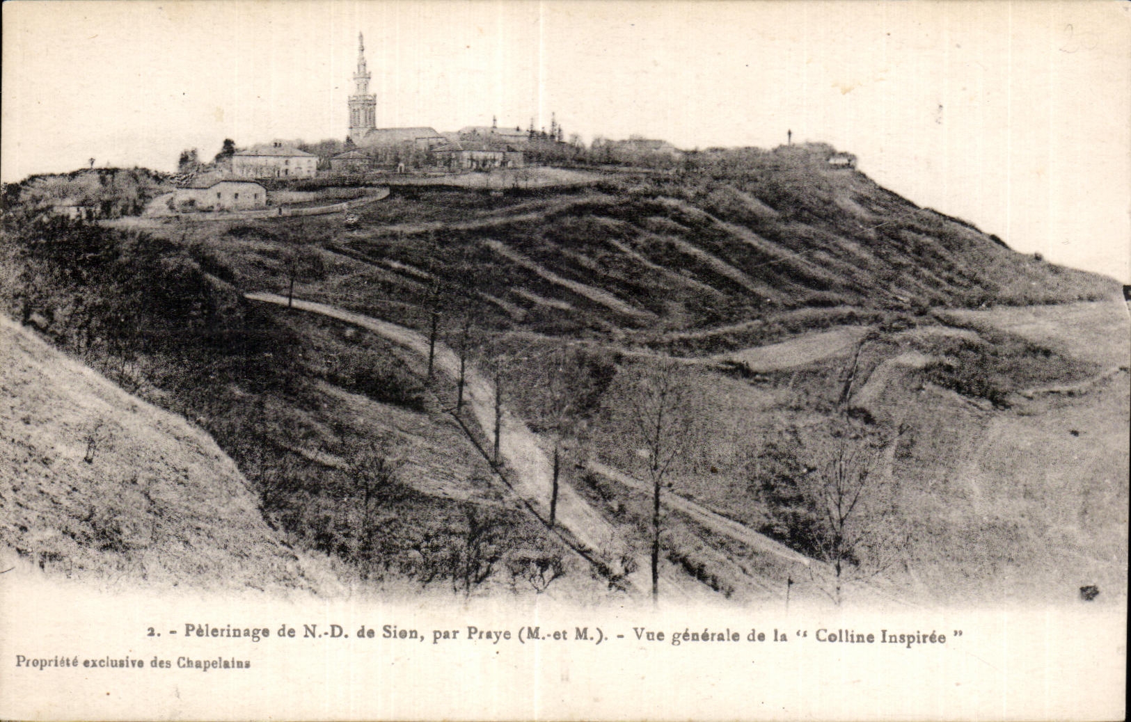 Pèlerinage de N.-D. de Sien, par Praye (M. et M.) — Vue générale de la « Colline Inspirée »