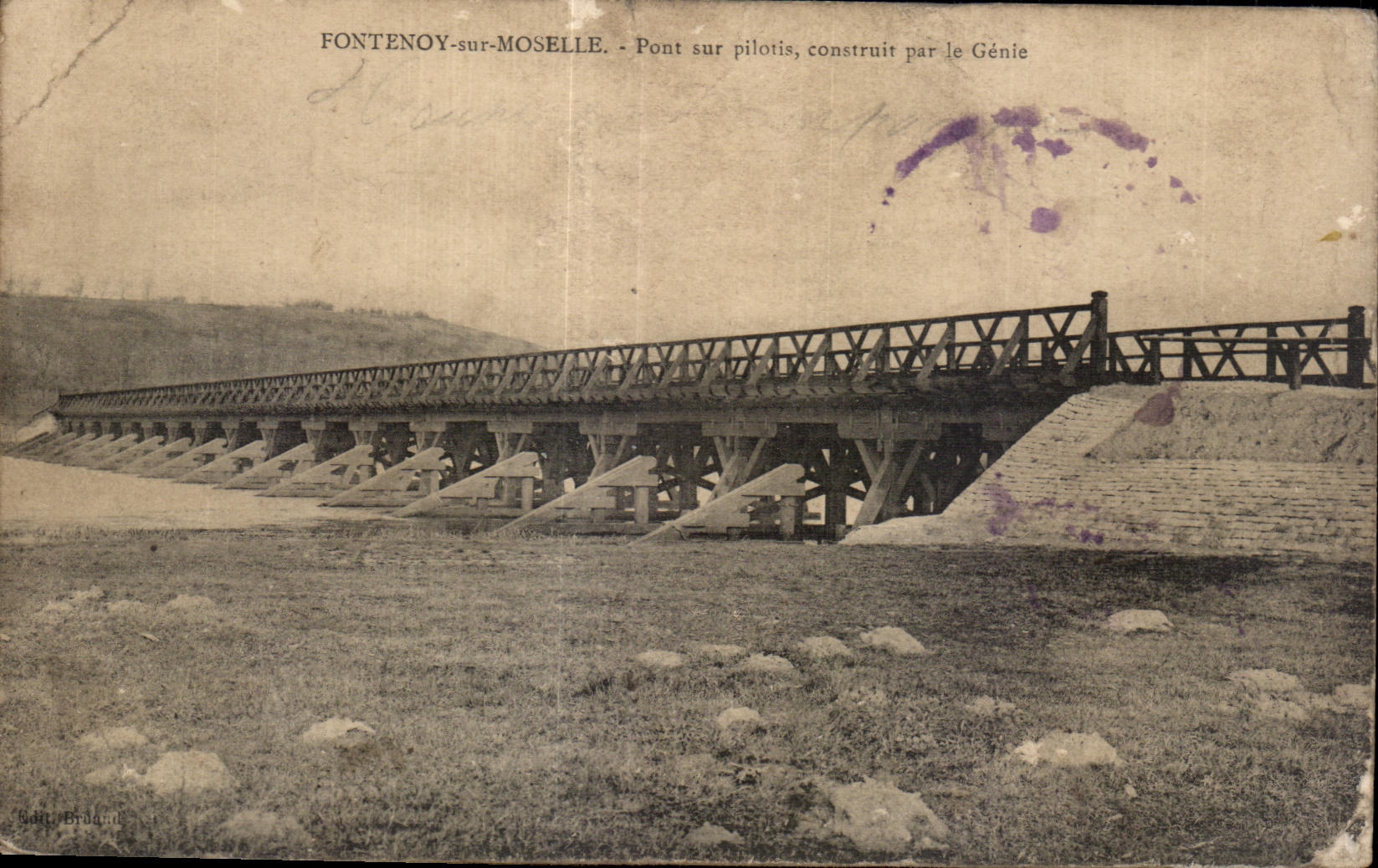 Fontenoy-sur-Moselle — Pont sur pilotis, construit par le Génie — Éditeur : R. Brûlard