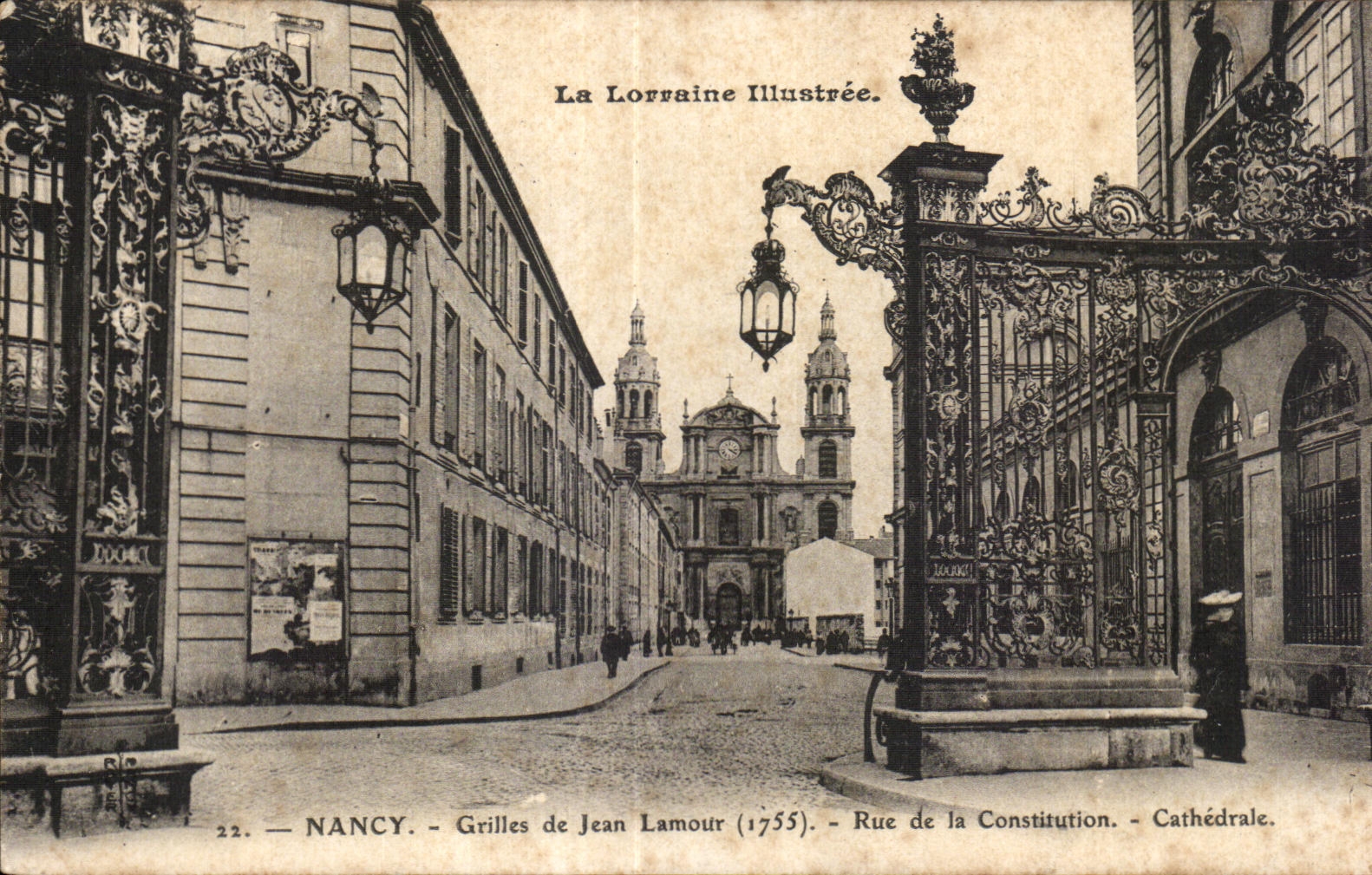CPA La Lovvaine Illustvee Nancy Grilles de Jean Lamour(1755) Rue de la constitution Cathedrale