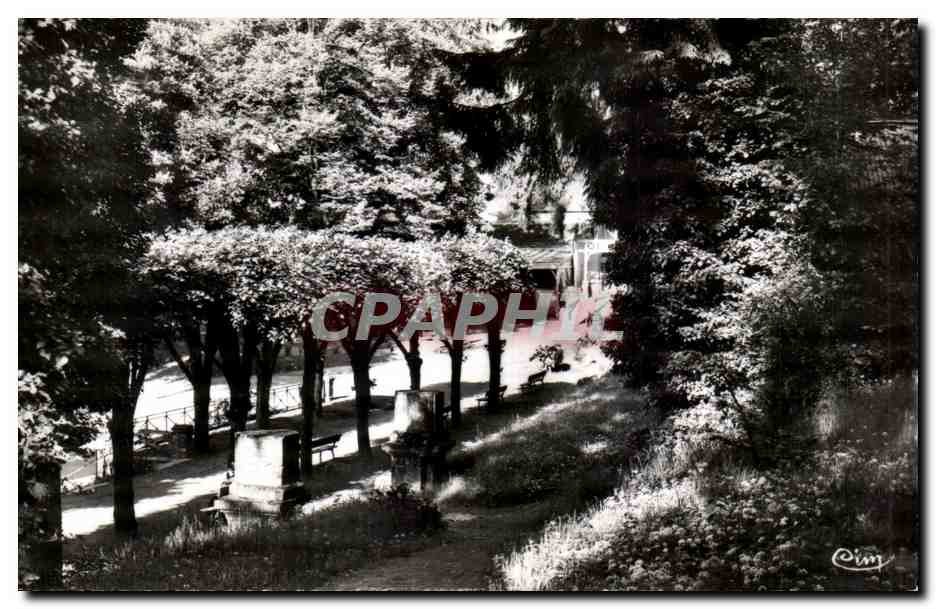 Bourbonne-les-Bains — Ein Eckbereich des Casino-Parks — Combier (S. et L.)