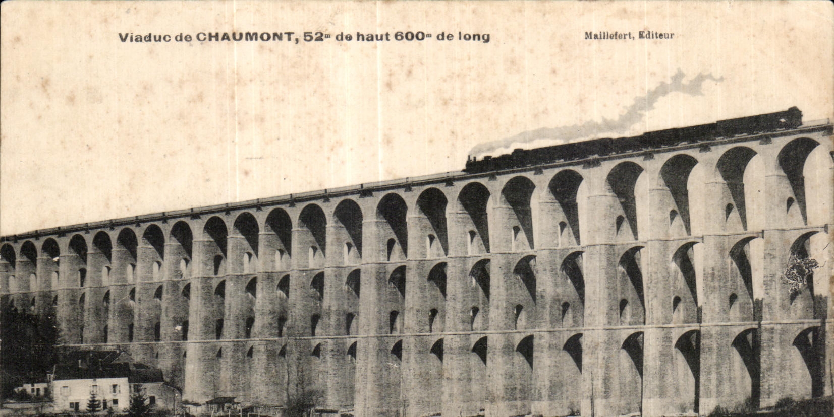 CPA Viaduc de Chaumont de haut de long Train 