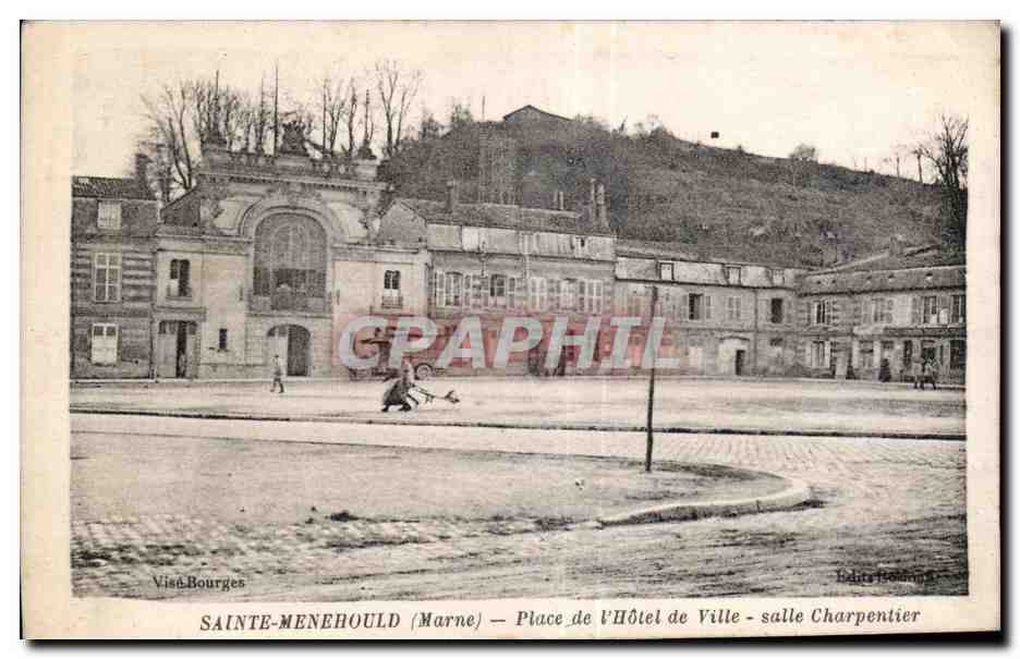 CPA Sainte Menehould Place de l hotel de ville Salle Charpentier