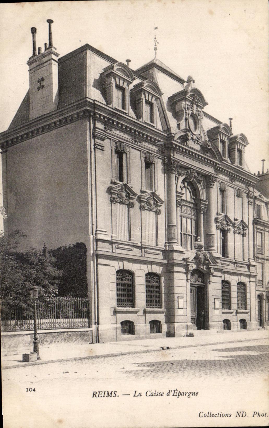 CPA Reims La Caisse d Epargne 