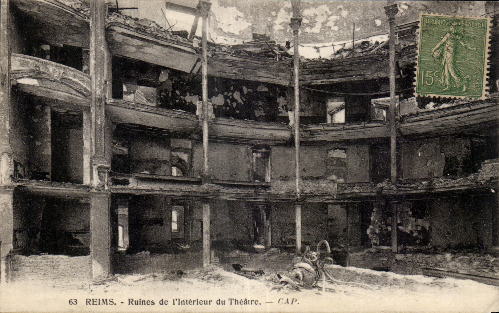 CPA Reims Ruines de l interieur du theatre