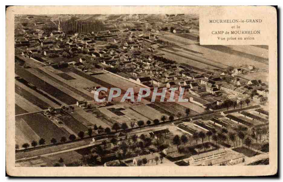 CPA Mourmelon ie grand et le camp de mourmelon vue prise en avion