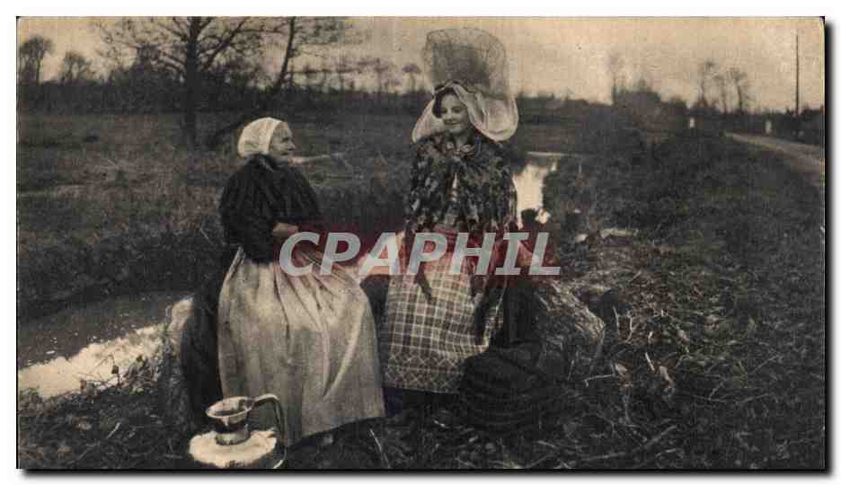 CPA Folklore Normandie Costume