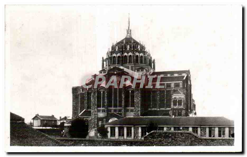 CPSM Cholet Eglise du Sacre coeur 