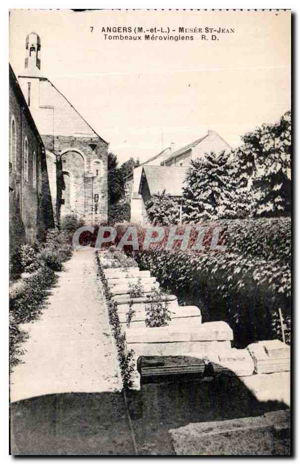 CPA Angers Musee St jean tombeaux merovingiens R D