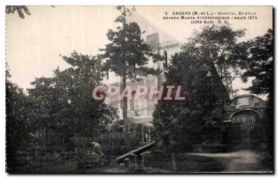 CPA Angers Hopital St jean devenu Musee Archeologique c Epuis 1874 cote sud R D